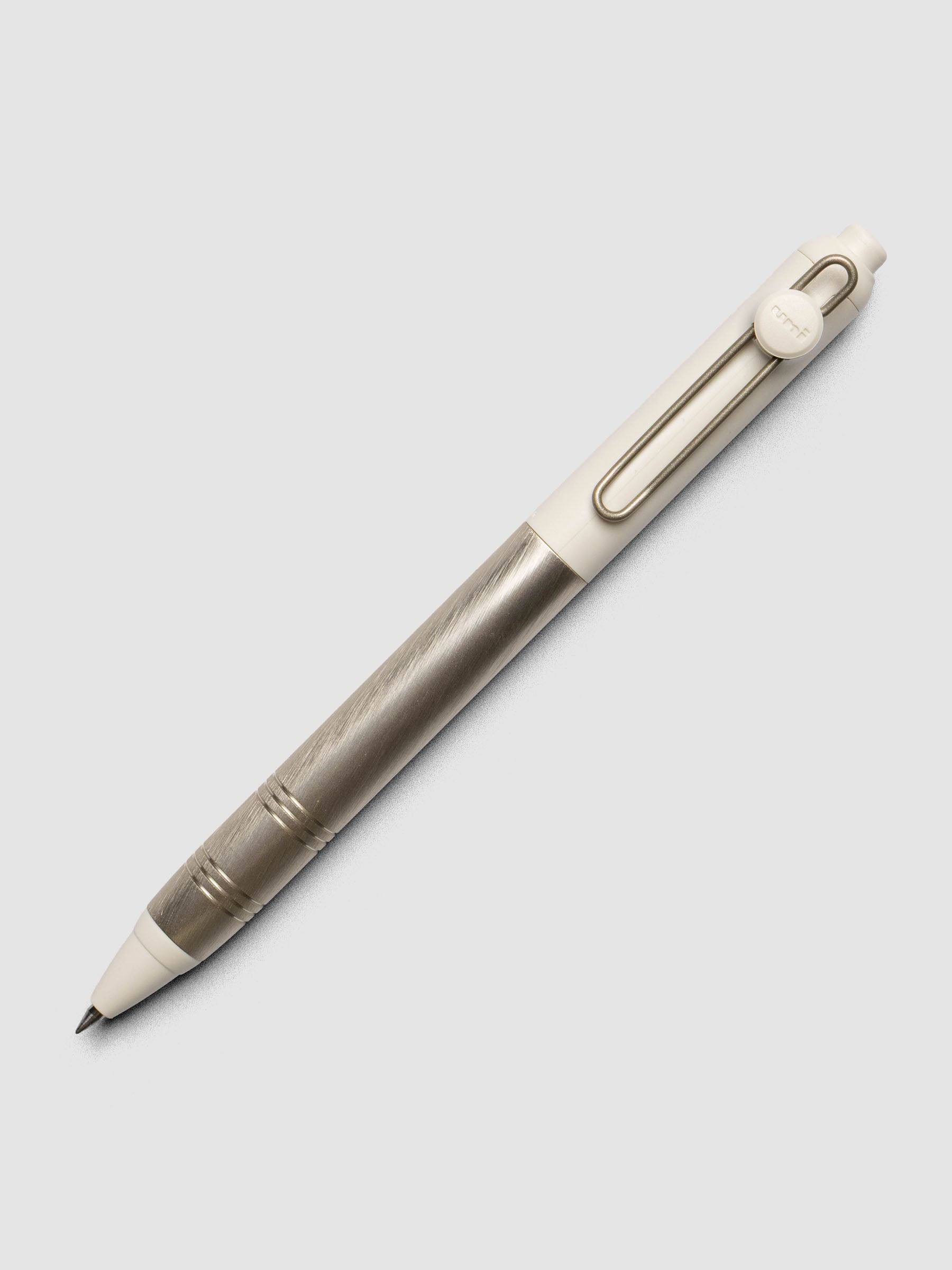 Uni-Ball Zento Flow Ballpoint Pen | Retreat Edition in the color Birch White with a 0.38 mm nib.
