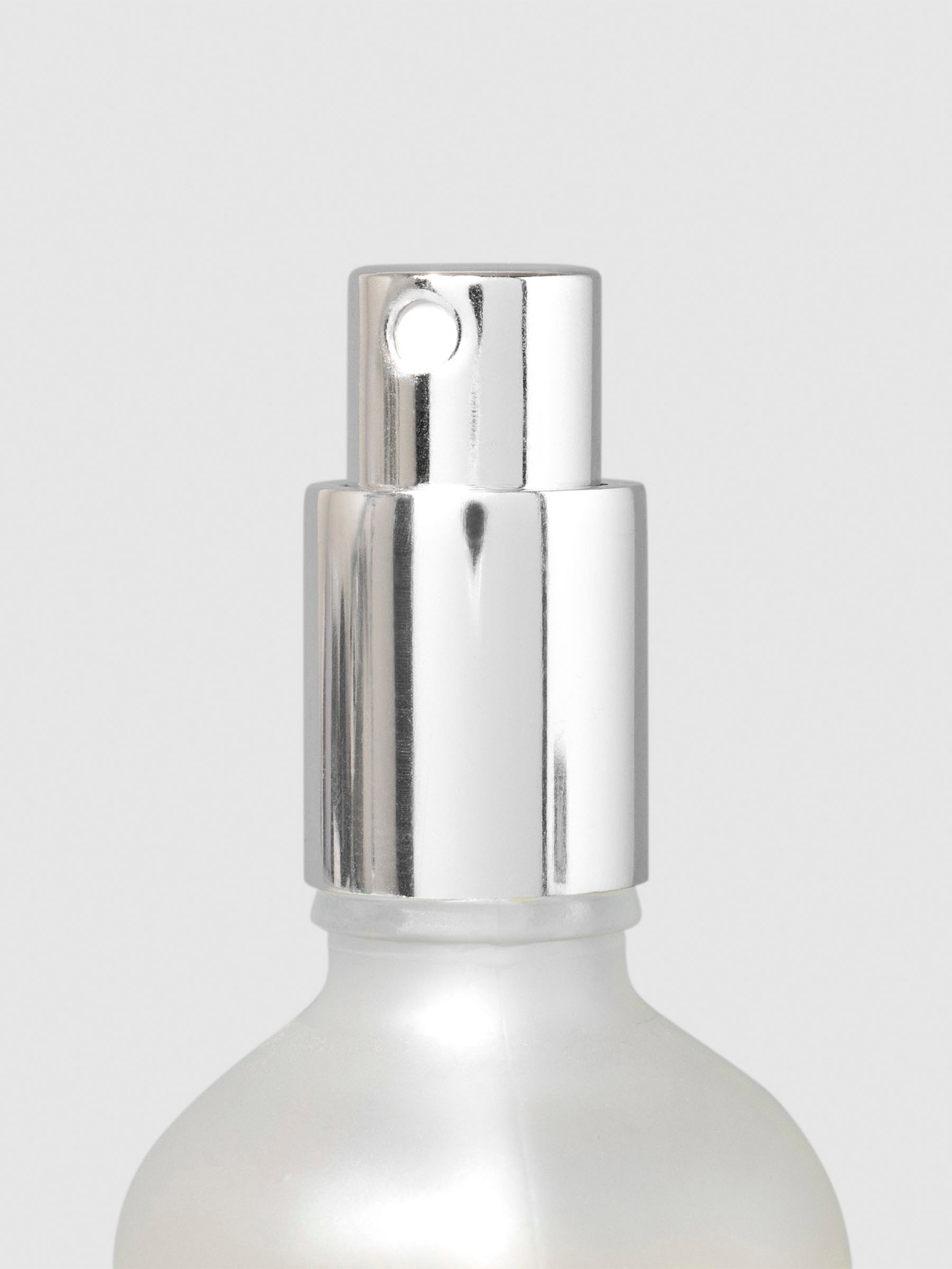 Closeup of spray mechanism.