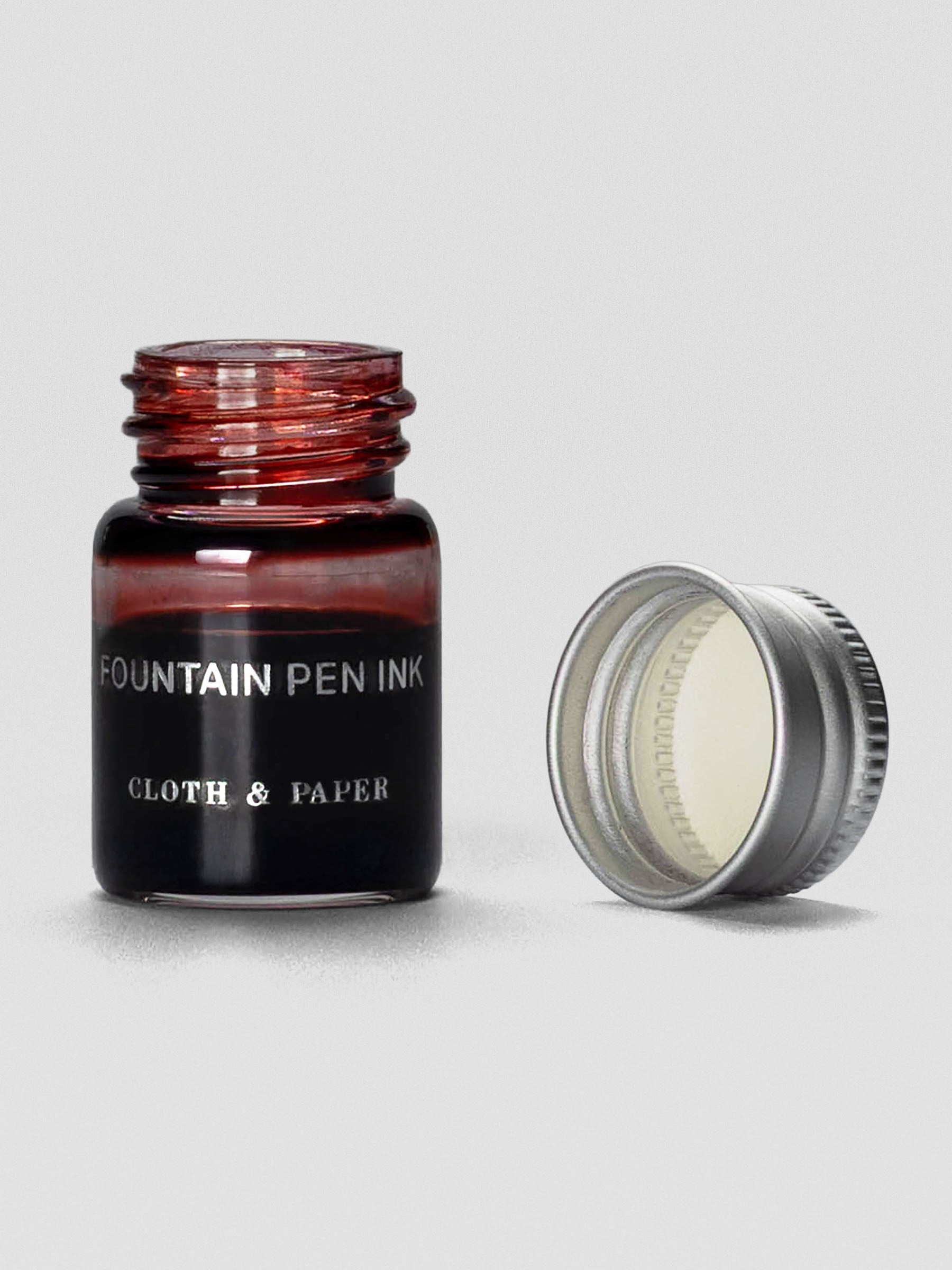 Bordeaux Mini Fountain Pen Ink shown with cap off.
