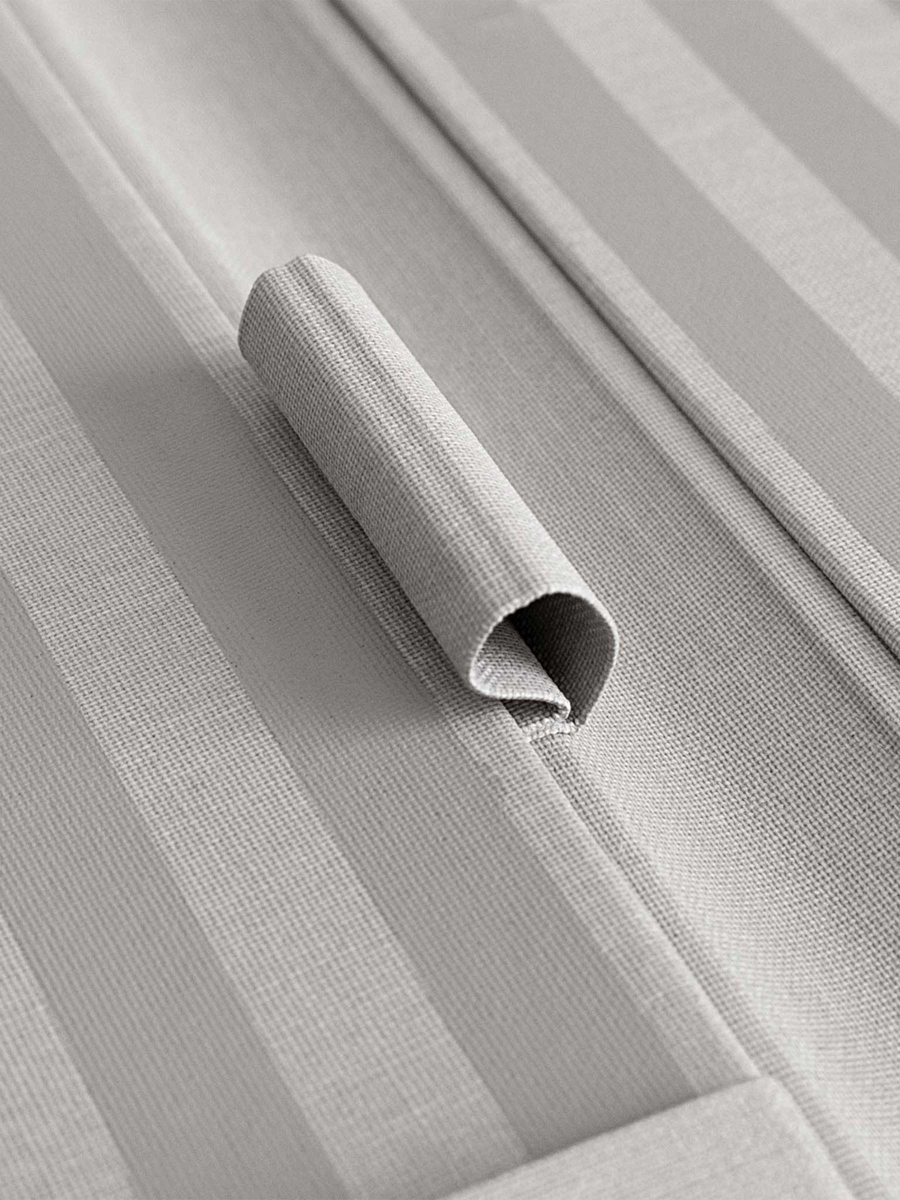 Closeup of pen loop inside folio.