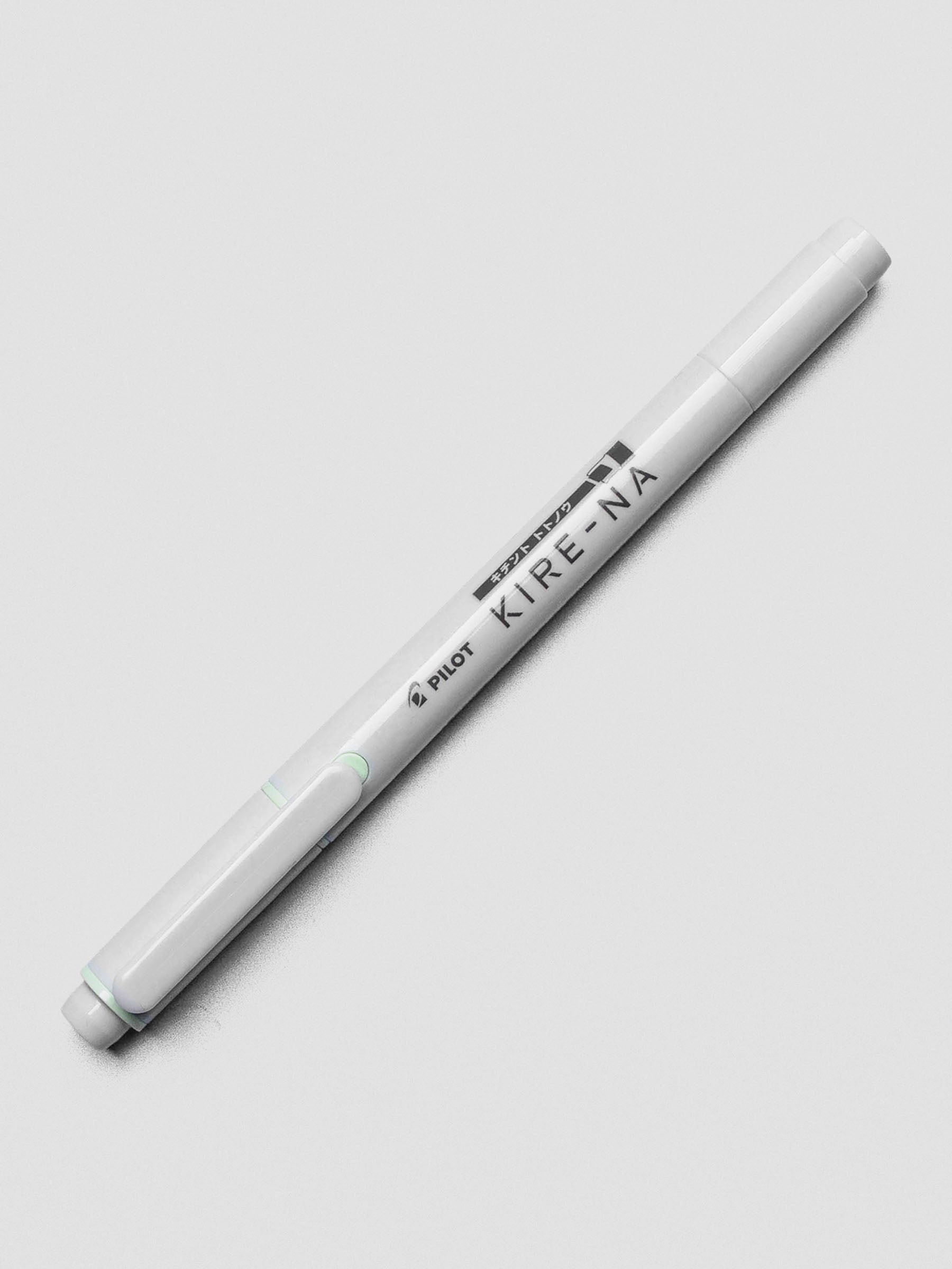 Pilot Kire-Na highlighter in Pale Green, angled product shot.