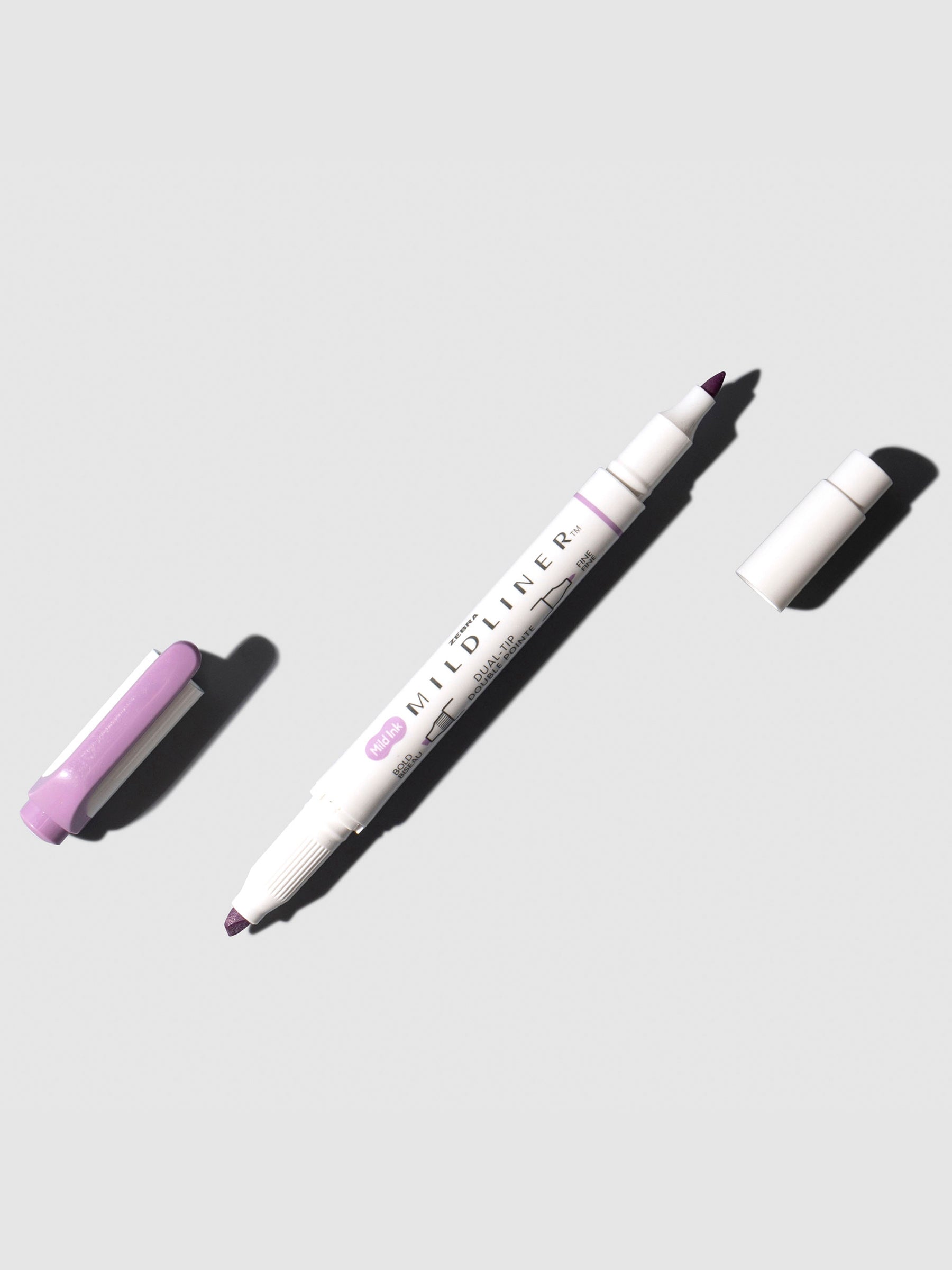 Mildliner marker shown on a neutral background. Color shown is iris.